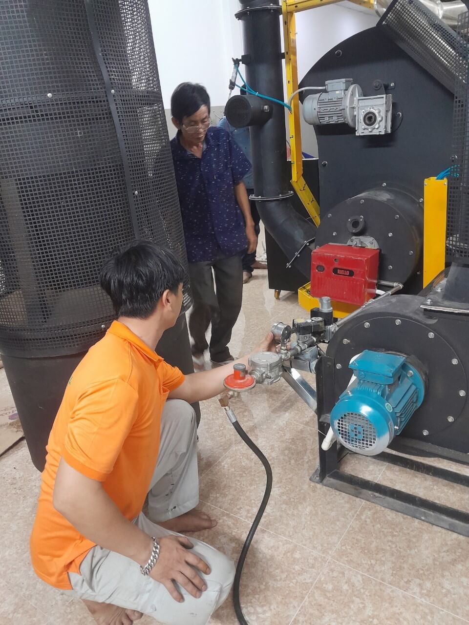 Gas lửa Xanh lắp đặt hệ thống gas cho máy rang xay cà phê công nghiệp