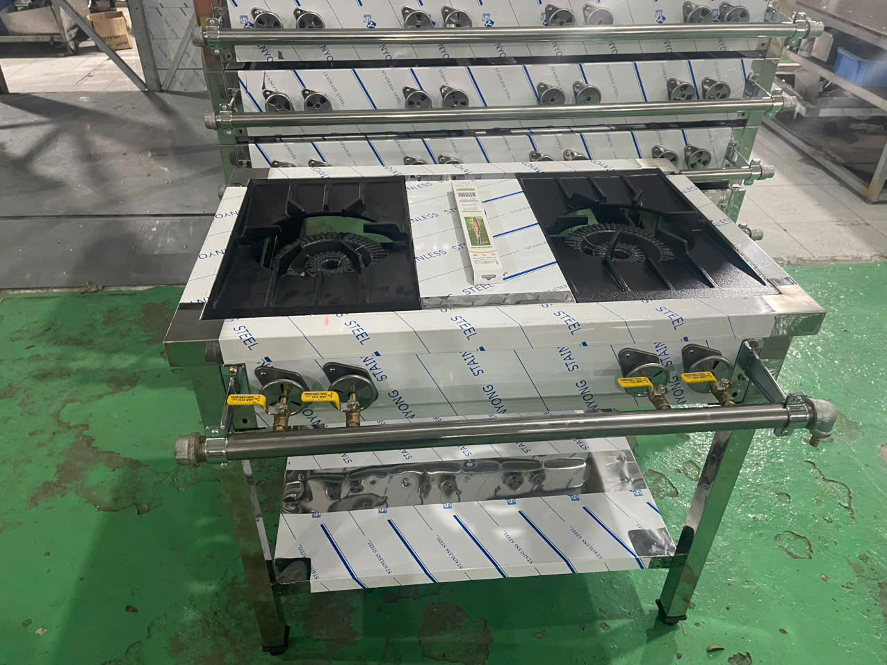 Bếp gas công nghiệp Hàn Quốc 2 họng to (2)