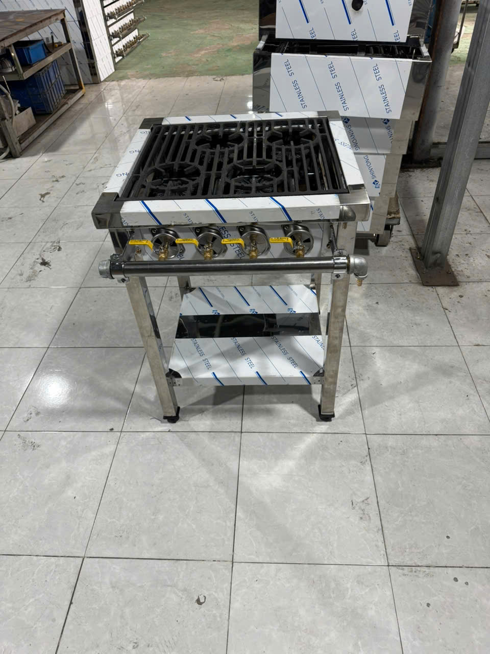 Bếp gas công nghiệp Hàn Quốc 4 họng nhỏ